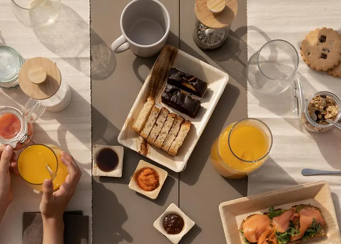 Kora Nivaria Apartment